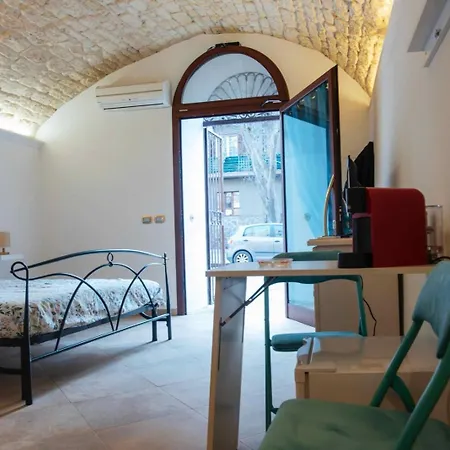 Domatio Melissa Sassari